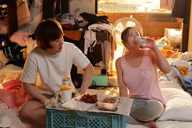 Tôi đã quan hệ tình dục với người dì ngực khủng của mình